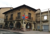 Участок с постройкой на продажу в городе Miranda de Ebro. Фото