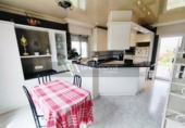 Chalet independiente con terreno en venta en Villamediana de Iregua ref: TR382180 foto