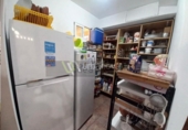 Участок с постройкой на продажу в городе Логроньо. Фото