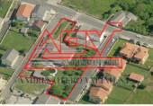 Chalet independiente con terreno en venta en Ferrol ref: TR21084 foto