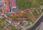Городская земля под застройку на продажу у города Narón. Фото