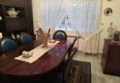 Отдельно стоящий дом с участком на продажу в городе Narón. Фото