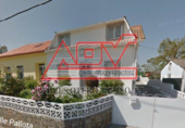 Дом с участком на продажу в городе Ferrol. Фото