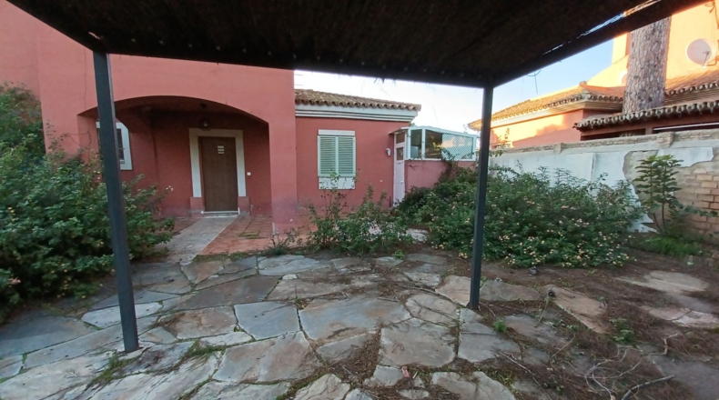 Sevilla - Bollullos de la Mitación - 725m2