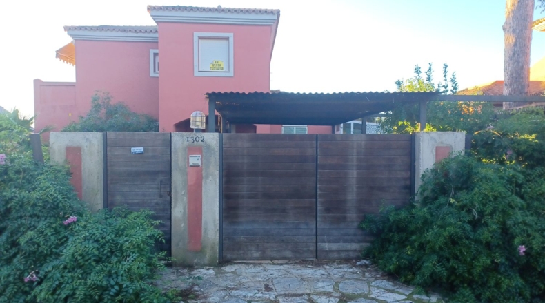 Sevilla - Bollullos de la Mitación - 725m2