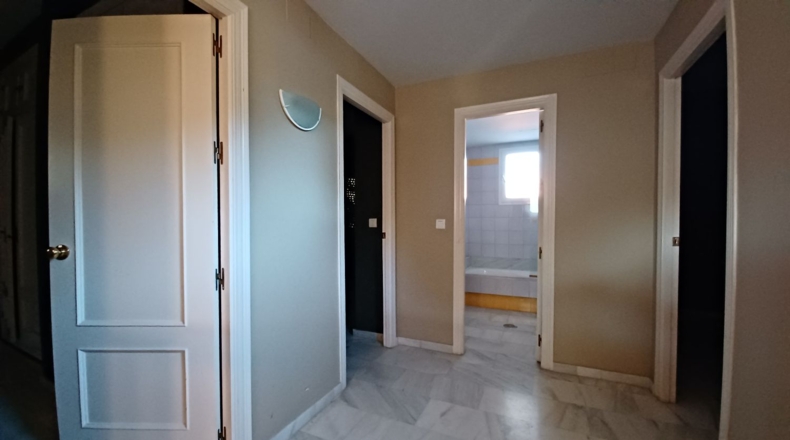 Sevilla - Bollullos de la Mitación - 725m2