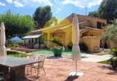 Villa con terreno en venta en Ontinyent ref: TR103902 foto