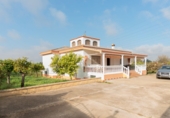 Xalet independent amb terreny en venda a Alcalá de Guadaíra ref.: TR105156 foto