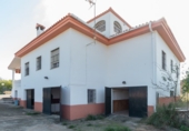 Xalet independent amb terreny en venda a Alcalá de Guadaíra ref.: TR105156 foto