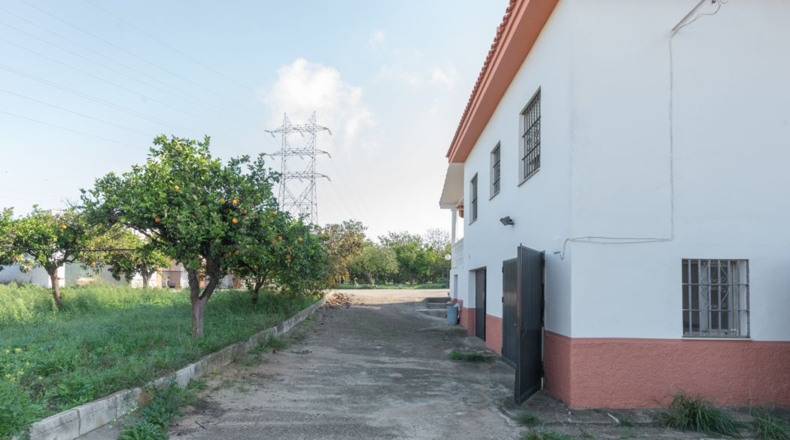 Sevilla - Alcalá de Guadaíra - 2873m2