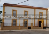 Chalet independiente con terreno en venta en Écija ref: TR28709 foto