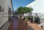 Xalet independent amb terreny en venda a Fuente Carreteros ref.: TR65011 foto