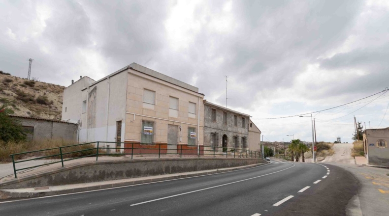 Murcia - Molina de Segura - 420m2
