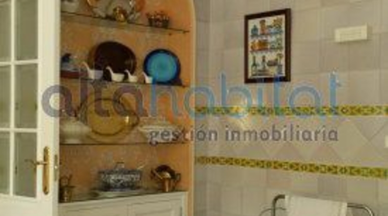 Sevilla - Alcalá de Guadaíra - 1700m2