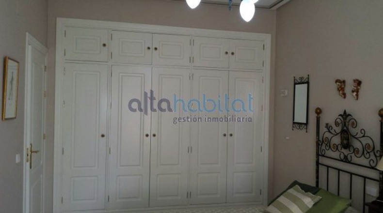 Sevilla - Alcalá de Guadaíra - 1700m2