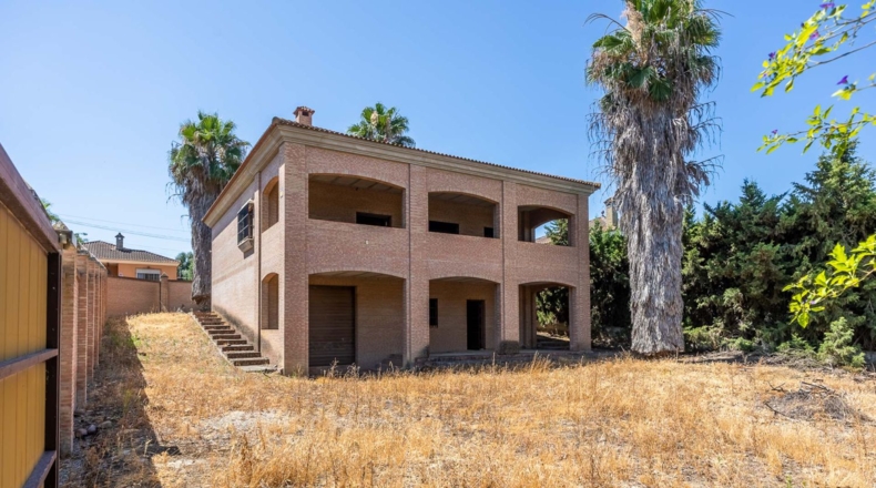 Sevilla - Dos Hermanas - 700m2
