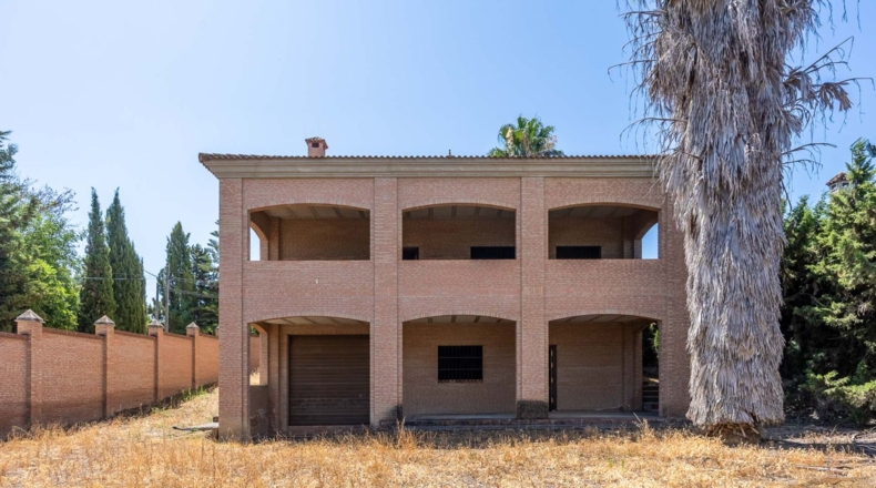 Sevilla - Dos Hermanas - 700m2