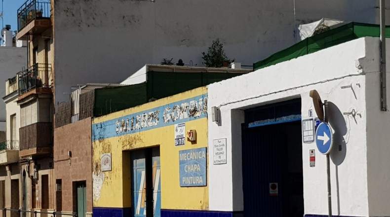 Seville - San Juan de Aznalfarache - 220m2