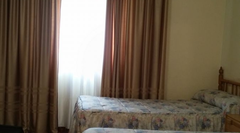 Sevilla - San Juan de Aznalfarache - 180m2