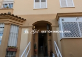 Xalet adossat amb terreny en venda a Tomares ref.: TR202398 foto