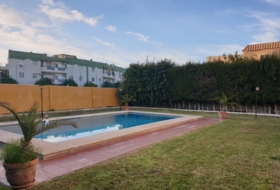 Utrera 700&nbsp;м²