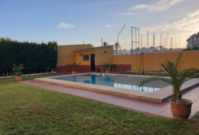 Utrera 700&nbsp;м²
