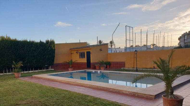 Sevilla - Utrera - 700m2