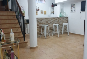 Utrera 700&nbsp;м²