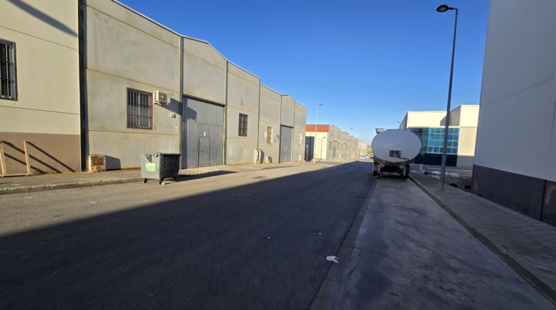 Sevilla - Las Cabezas de San Juan - 951m2