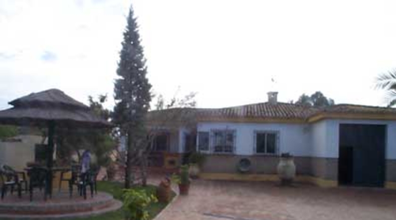 Sevilla - Carmona - 1800m2