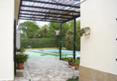 Xalet independent amb terreny en venda a Carmona ref.: TR202248 foto