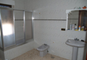 Xalet independent amb terreny en venda a Carmona ref.: TR93362 foto