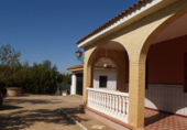 Xalet independent amb terreny en venda a Carmona ref.: TR93362 foto