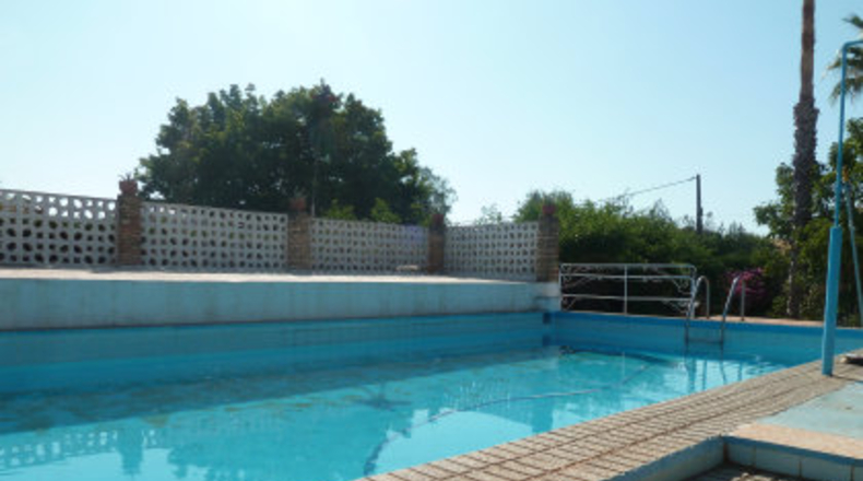 Sevilla - Mairena del Alcor - 2700m2
