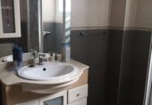 Таунхаус с участком на продажу в городе Mairena del Alcor. Фото