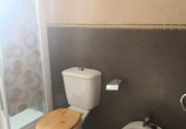Таунхаус с участком на продажу в городе Mairena del Alcor. Фото