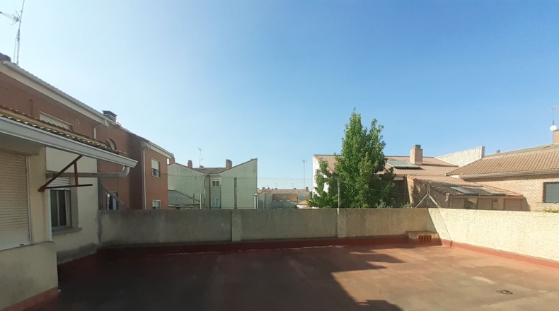 Valladolid - Santovenia de Pisuerga - 275m2
