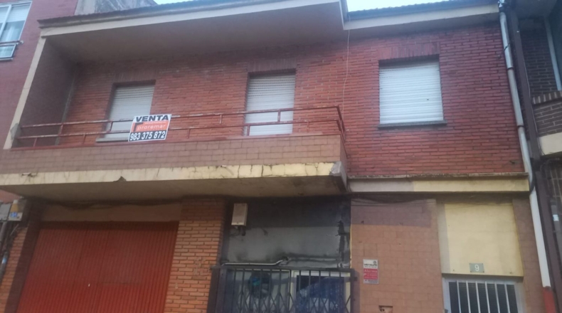 Valladolid - Santovenia de Pisuerga - 275m2