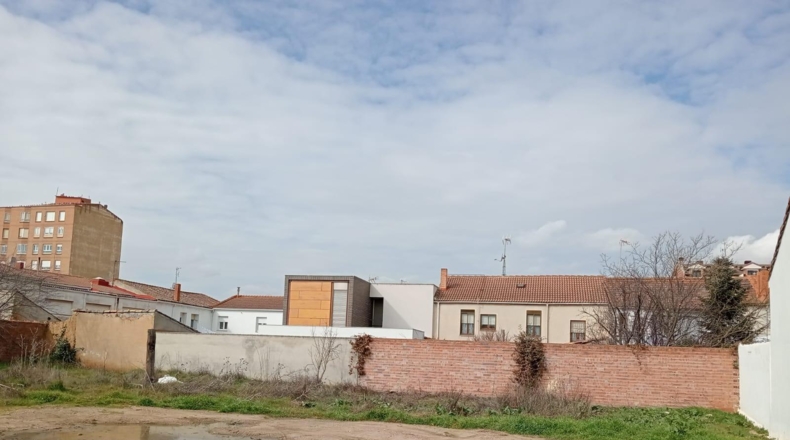 Palencia - Venta de Baños - 488m2