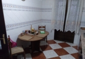 Дом с участком на продажу в городе Brenes. Фото