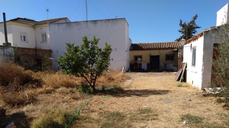 Sevilla - El Viar - 661m2