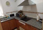 Дом с участком на продажу в городе Brenes. Фото