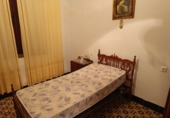 Дом с участком на продажу в городе Brenes. Фото