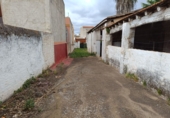 Дом с участком на продажу в городе Brenes. Фото