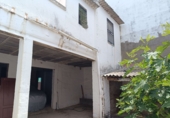 Дом с участком на продажу в городе Brenes. Фото