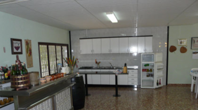 Badajoz - Almendralejo - 24000m2