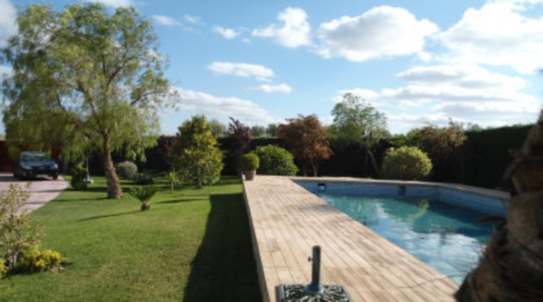 Badajoz - Almendralejo - 1100m2
