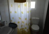 Отдельно стоящий дом с участком на продажу в городе Almendralejo. Фото