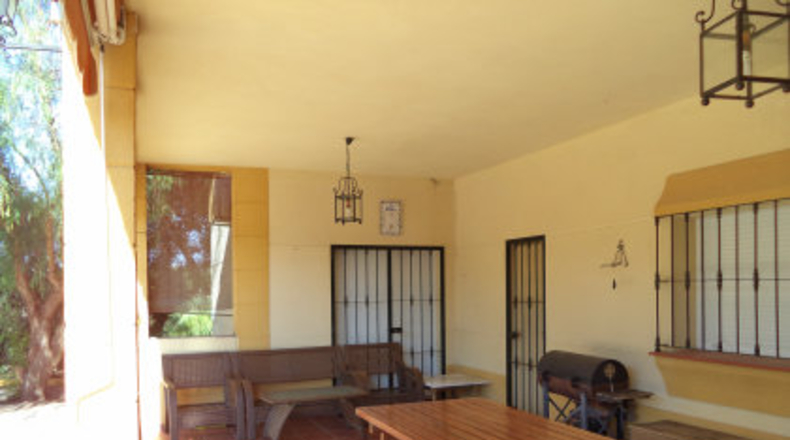 Badajoz - Almendralejo - 2148m2