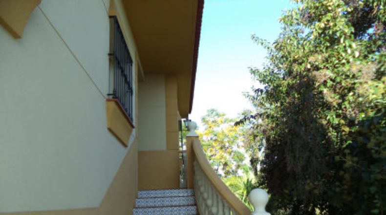 Badajoz - Almendralejo - 2148m2